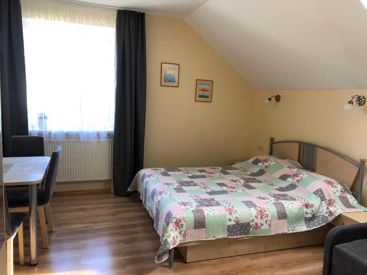 Viktoras Apartments Паланга Екстериор снимка